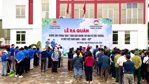 Phường Tân Phong tổ chức Lễ phát động và ra quân hưởng ứng phong trào thi đua “Toàn dân chung tay bảo vệ môi trường, vì một Việt Nam xanh - sạch - đẹp”