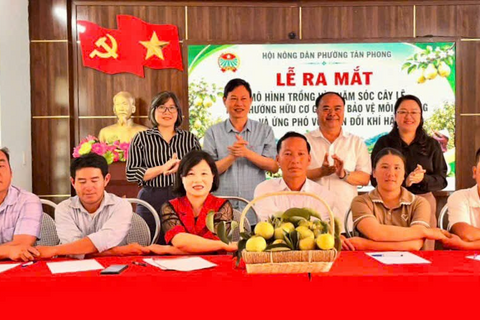 🌱🍐 TÂN PHONG RA MẮT MÔ HÌNH TRỒNG VÀ CHĂM SÓC CÂY LÊ THEO HƯỚNG HỮU CƠ GẮN VỚI BẢO VỆ MÔI TRƯỜNG VÀ ỨNG PHÓ BIẾN ĐỔI KHÍ HẬU🍐🌱