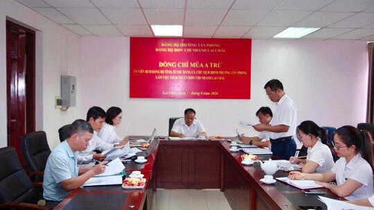 <a href="/tin-tuc-su-kien/tin-kinh-te-chinh-tri" title="Tin Kinh tế - Chính trị" rel="dofollow">Tin Kinh tế - Chính trị</a>