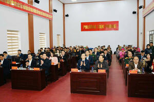 Đoàn công tác lãnh đạo Đảng, Nhà nước, Mặt trận tổ quốc Việt Nam thăm và tặng quà dịp tết nguyên đán Bính ngọ 2026 tại phường Tân Phong.