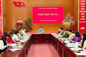 Uỷ ban bầu cử phường Tân Phong tổ chức phiên họp lần thứ ba.