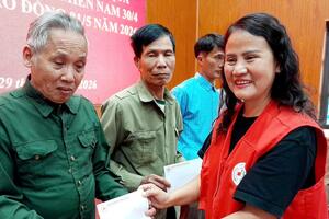 Tặng quà của Lãnh đạo Đảng, Nhà nước nhân dịp ngày Giải phóng miền nam 30/4 và ngày Quốc tế lao động 01/5 năm 2026