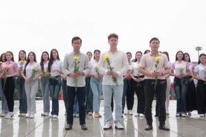 Top 56 thí sinh hoa hậu Việt Nam 2026 giao lưu và trải nghiệm tại phường Tân Phong, Lai Châu