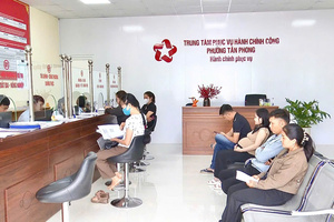 Trung tâm phục vụ hành chính công phường tân phong: 98,39% hồ sơ được giải quyết trước và đúng hạn.