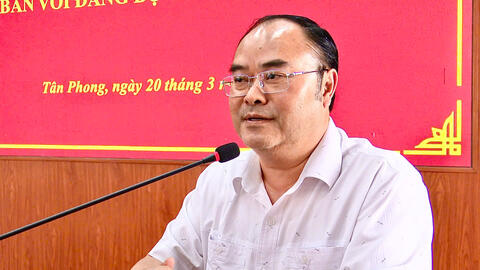 Hội nghị giao ban với đảng bộ cơ sở, chi bộ cơ sở.