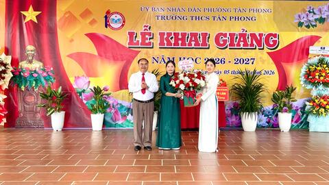 Phường Tân Phong hân hoan khai giảng năm học 2026 - 2027