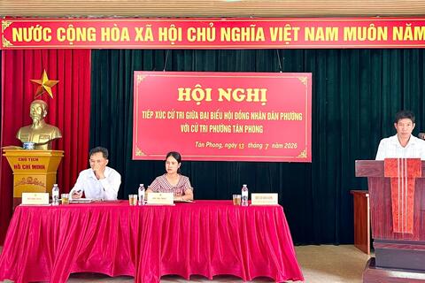 Hội đồng nhân dân phường Tân Phong xúc cử tri phường Tân Phong.