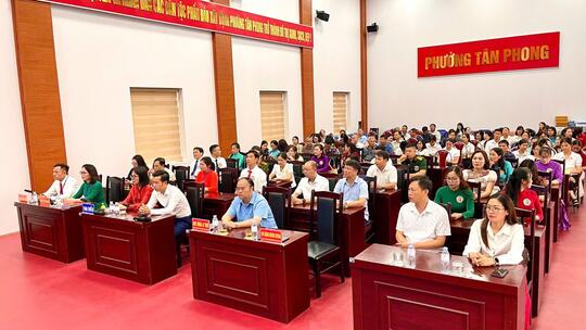 <a href="/tin-tuc-su-kien/tin-kinh-te-chinh-tri" title="Tin Kinh tế - Chính trị" rel="dofollow">Tin Kinh tế - Chính trị</a>