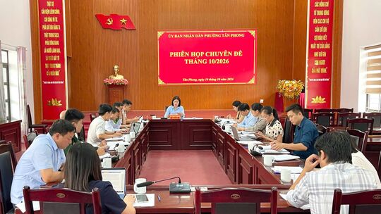 <a href="/tin-tuc-su-kien/tin-kinh-te-chinh-tri" title="Tin Kinh tế - Chính trị" rel="dofollow">Tin Kinh tế - Chính trị</a>