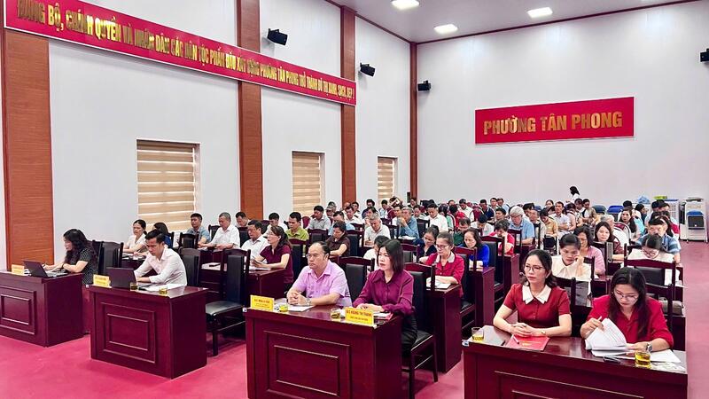 Hội nghị nghiên cứu, học tập, quán triệt, tuyên truyền các kế hoạch của Đảng ủy phường