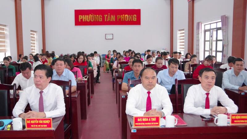 Hội nghị tổng kết năm học 2025-2026; Công bố các Quyết định về giải thể, thành lập tổ chức Đảng và nhân sự các trường học
